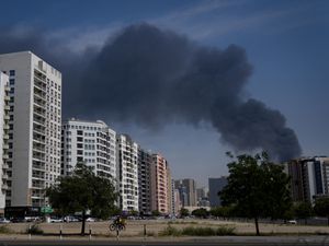 Supporting image for story: UK will allow US to use bases to attack missile sites in Iran, PM says