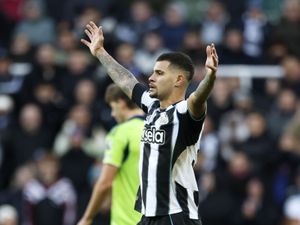 Supporting image for story: Bruno Guimaraes challenges Newcastle to retain Carabao Cup