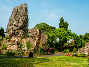 Supporting image for story: Bridgnorth Town Council begins new project to protect its historic castle