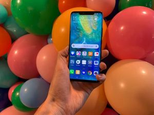 Supporting image for story: Huawei’s new Mate 20 phones ‘challenge status quo’