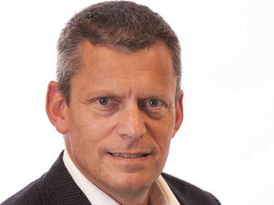 Supporting image for story: The FA's new man Martin Glenn is a Wolves fan!