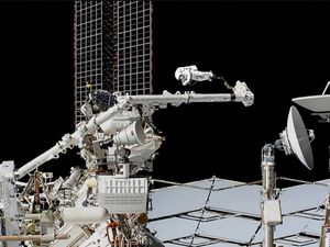 Supporting image for story: Spacewalkers carry out maintenance on cosmic ray detector