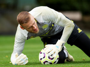Supporting image for story: "Get going again" - Wolves goalkeeper on recovering from setbacks
