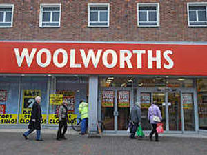 Supporting image for story: Woolies getting extra 24 hours