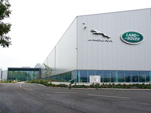 Supporting image for story: Jaguar Land Rover recruiting 100 more staff at i54 engine plant