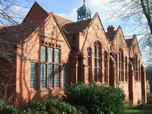 Supporting image for story: Teacher sacked over pictures