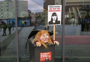 Bin Men Liverpool Protest 2 