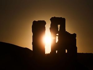 Supporting image for story