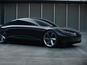 Supporting image for story: Hyundai confirms sleek Prophecy concept previews new Ioniq
