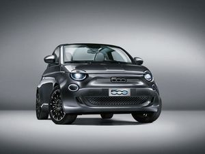 Supporting image for story: All-new Fiat 500 goes fully electric