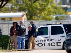 Supporting image for story: Teenager suspected in Texas school shooting in custody