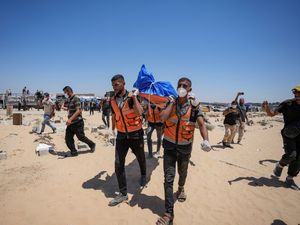 Supporting image for story: Eight Palestinians including four teenagers killed in Israeli raids in West Bank