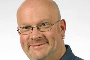 Supporting image for story: Presenter Jim Hawkins apologises over dullard tweet