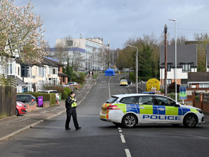 Supporting image for story: Wolverhampton shooting: Residents heard shots minutes before police arrived at 'targeted attack'