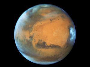 Supporting image for story: Salty lake and ponds could be gurgling beneath Mars South Pole