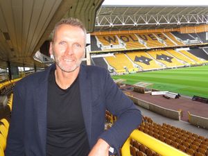 Supporting image for story: Former Wolves player Geoff Thomas to open up on life and career at event