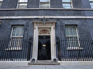 Supporting image for story: Cabinet Office asks Met if 300 ‘partygate’ photos will be published