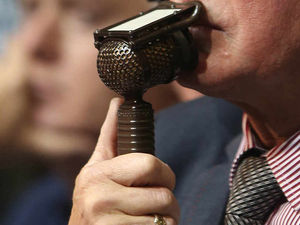 Supporting image for story: Radio sports commentary is on my wavelength