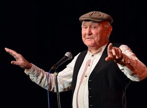 Supporting image for story: Legendary Black Country comedian Aynuk dies as son pays tribute