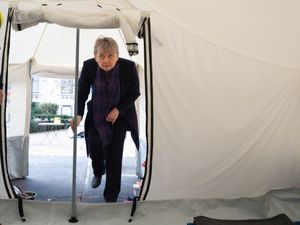 Supporting image for story: Cooper to set out aid spending as Labour backbenchers call for rethink