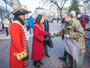 The Mayor spent time walking around and meeting different groups. Photo: Ian Knight / Z70 Photography