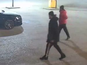 Supporting image for story: Man has machete held to his throat in frightening car-jacking