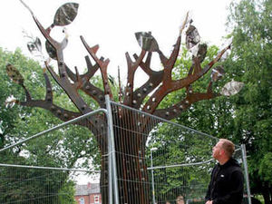 Supporting image for story: Tiny sculptures leave clues to region's past