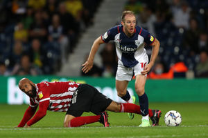 David McGoldrick of Sheffield United and Matt Clarke of West Bromwich Albion. (AMA)