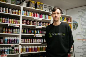 Dan Evans of The e-Cig & CBD Store