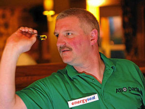 Supporting image for story: Wayne Jones treading water in the PDC