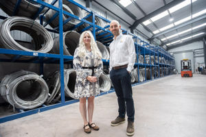 L-R: Liz Turner (Make-A-Wish Foundation) with Tom Mander (AWI)