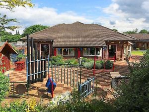 Supporting image for story: Nearly 15,000 sign petition to try and save Walsall's Acorns children's hospice