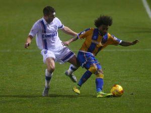 Supporting image for story: Shrewsbury sign midfielder Doug Loft