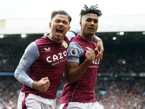 Supporting image for story: Ollie Watkins 'setting example' to Aston Villa team mates