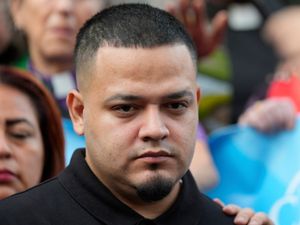 Supporting image for story: Man at centre of US immigration battle loses bid for asylum