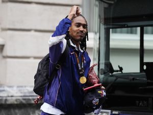 Supporting image for story: Djed Spence signs new contract at Tottenham