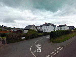 Supporting image for story: Boy, 14, asked to get in car by strangers