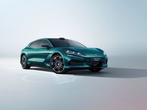 Supporting image for story: Denza Z9GT to kick-start ‘Flash Charging’ network in Europe