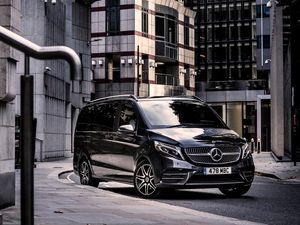 Supporting image for story: First Drive: The Mercedes-Benz V-Class is a high-end MPV option