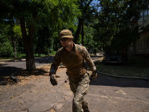 Supporting image for story: Ukrainian official warns of ‘catastrophe’ in captured city