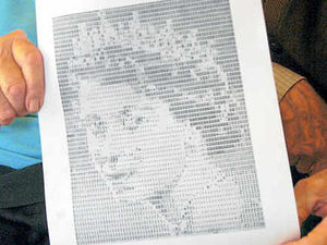 Supporting image for story: Dennis produces regal tribute - on a typewriter