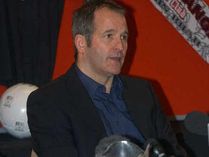 Supporting image for story: Steve Bull unveiled at Stafford Rangers