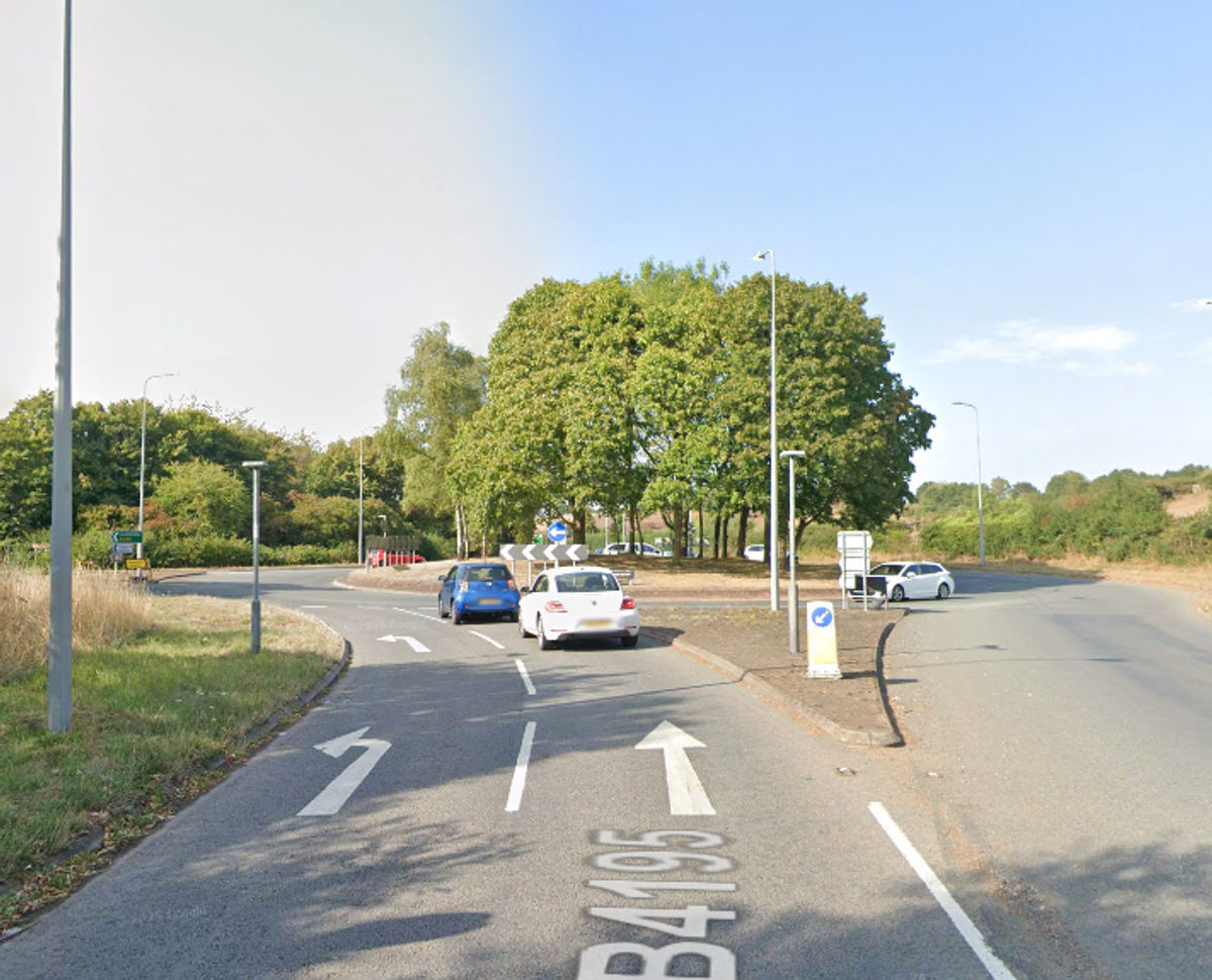 Police issue appeal after driver receives serious injuries following crash in Bewdley