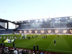 Supporting image for story: Senior Government figures will meet in bid to overturn Israeli football fans ban