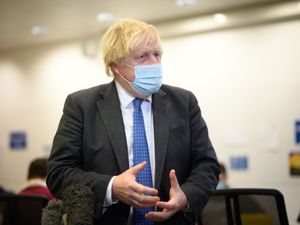 Supporting image for story: Johnson faces calls to clarify tipping point for further Covid curbs