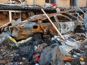 Supporting image for story: Ukraine says Russia seized relief workers in Mariupol convoy