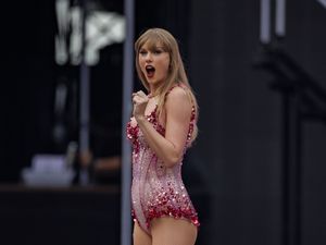 Supporting image for story: V&A recruits four Taylor Swift superfans as advisers to museum