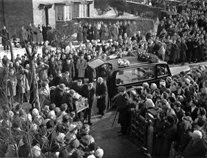 The funeral of Football legend Duncan Edwards at St Francis's Church, Dudley. Duncan was killed in the Munich air crash along with seven of his Manchester United team mates, eight journalists and three club staff in February 1958. This picture was taken from the roof of the church.