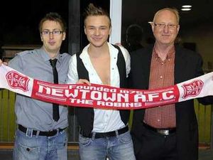 Supporting image for story: X Factor finalist Lloyd Daniels wows fans