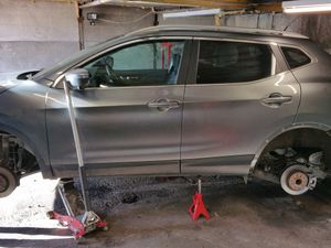 Supporting image for story: Police discover stolen cars during Great Barr chop shop raid